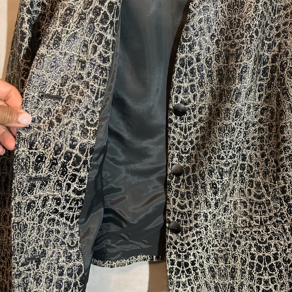 Jones New York Embossed Jacket - Picture 3 of 6